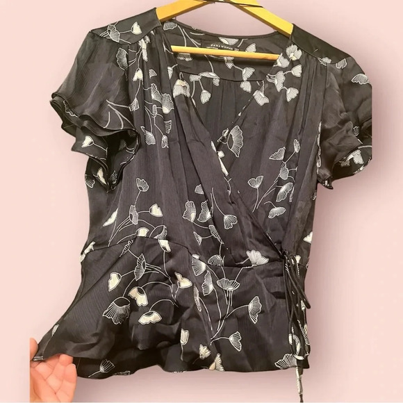 Size XL Zara black cross over short sleeve top - Picture 2 of 6